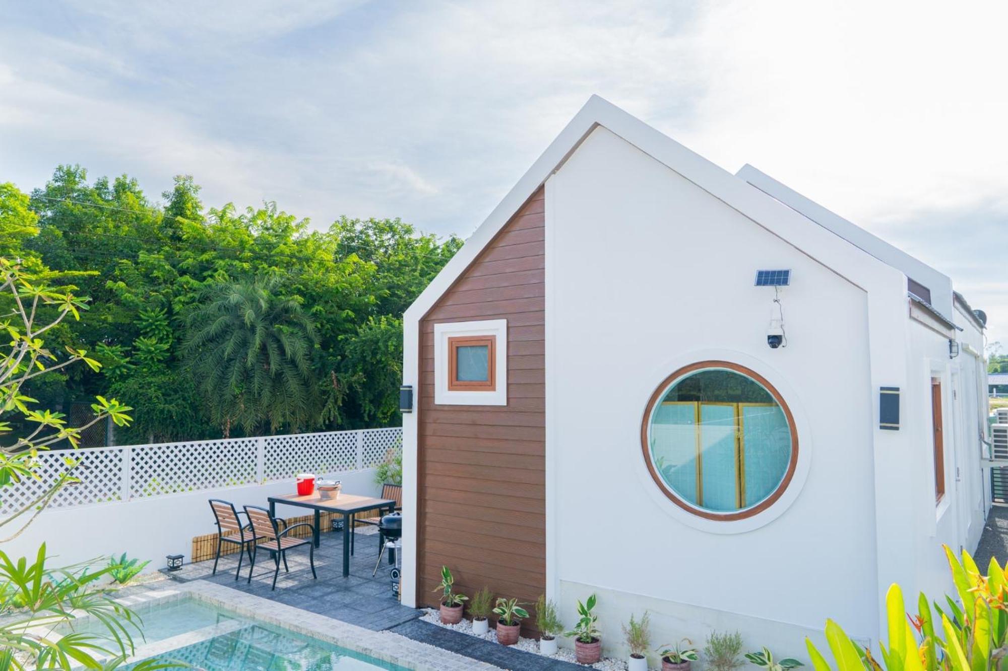 Tenki Poolvilla